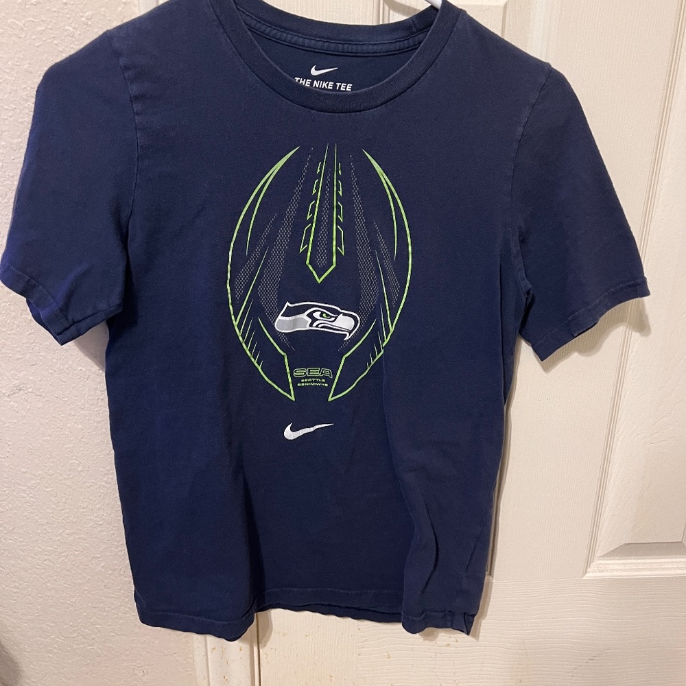 Nike tee